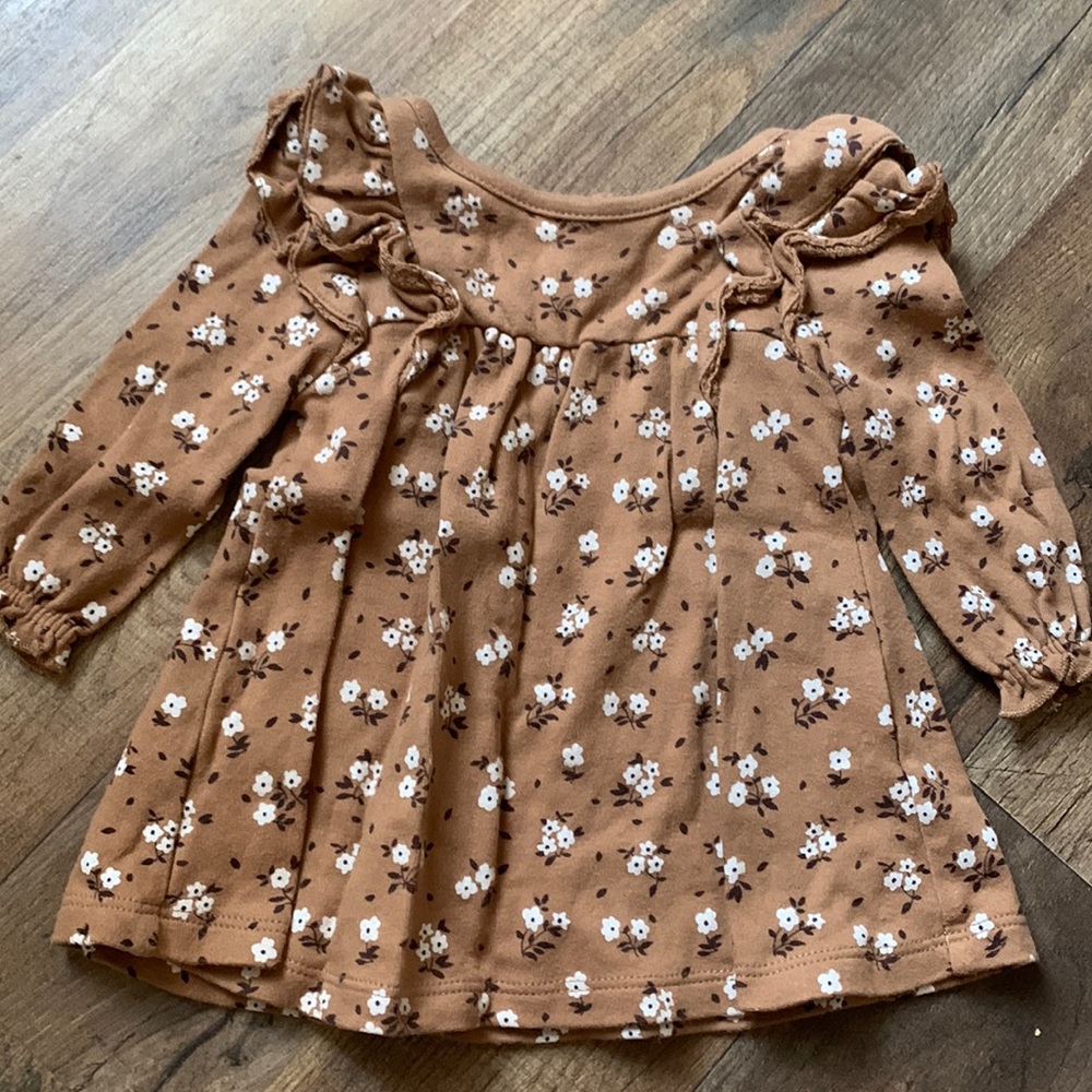 Quincy Mae!! Dark floral dress! Adorable for this summer!!